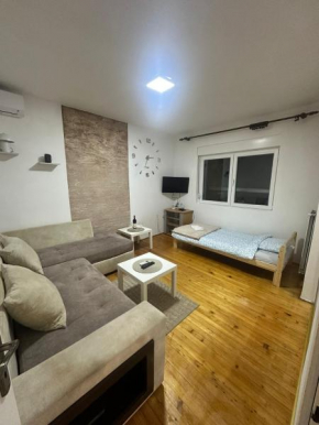 Apartmani Mile i Jole